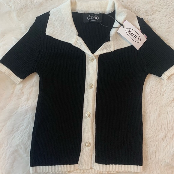 Black and White Collared Cardigan - Picture 1 of 2